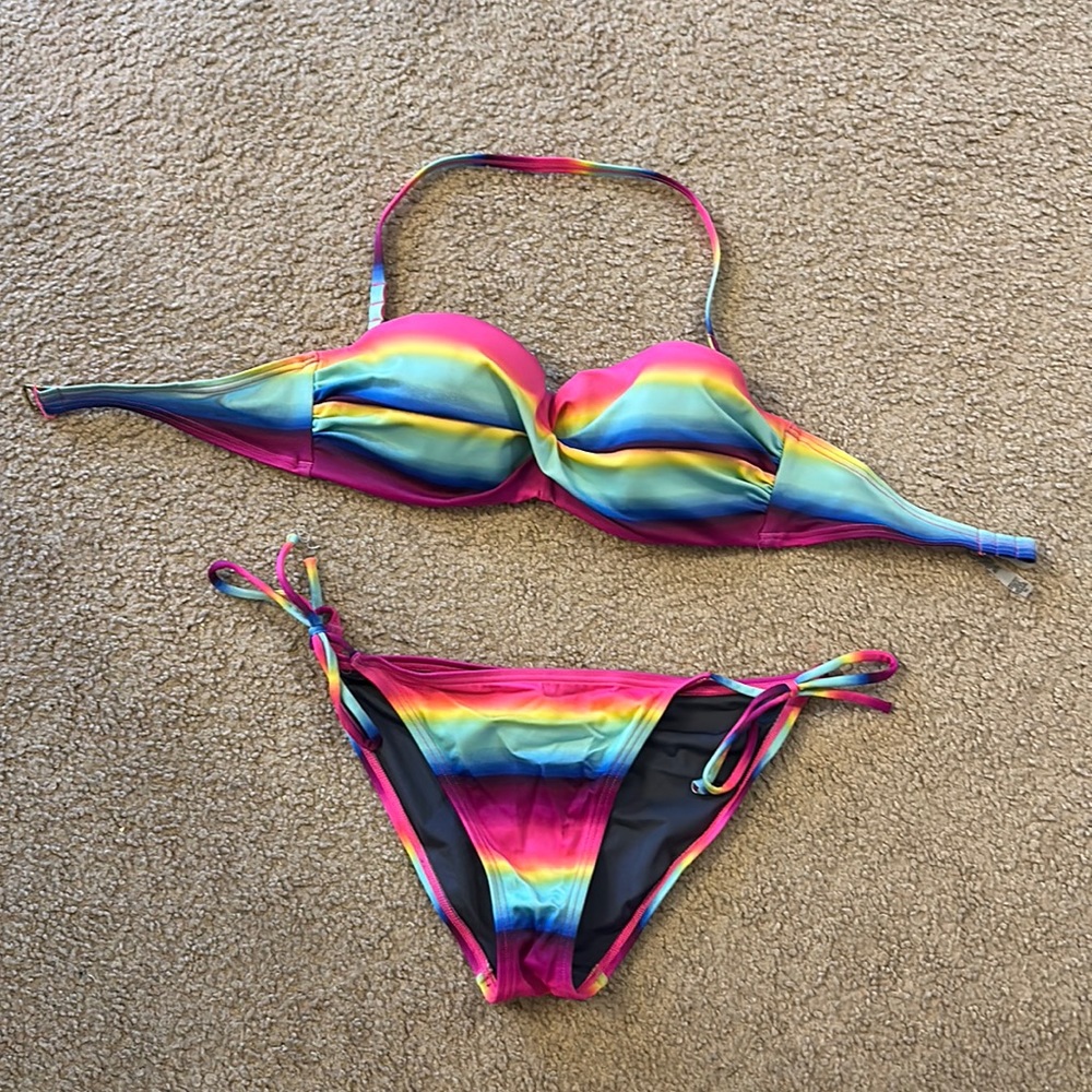 Victoria’s Secret 2 Piece Swimsuit